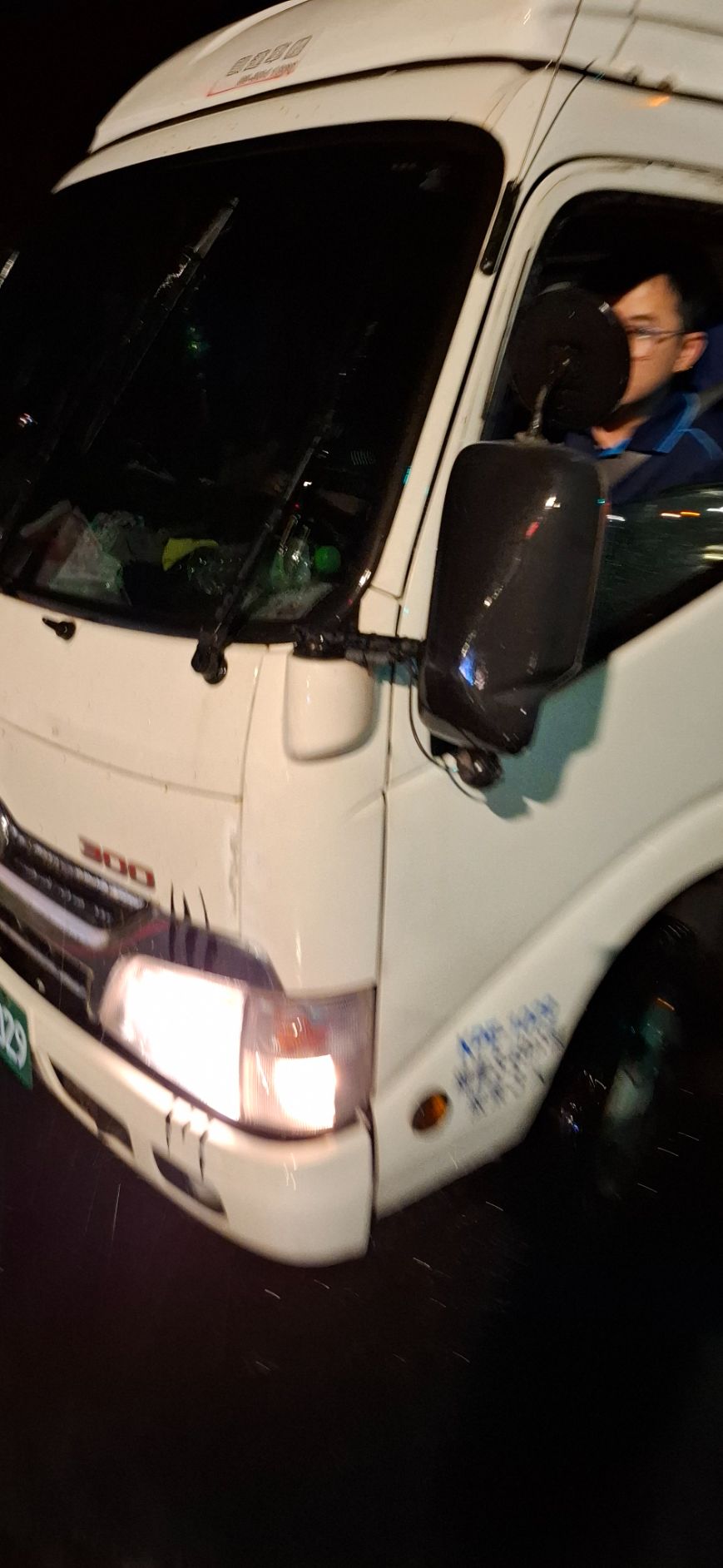 不知道貨車司機名字