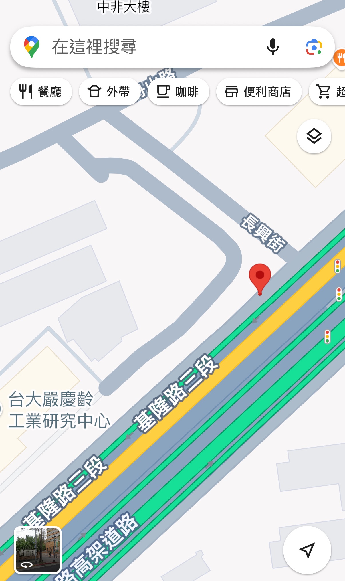 請問有沒有好心人可以提供行車記錄器畫面？ 地點台北市大安區基隆路三段與長興街口往南方向慢車道 時間：9/28下午14:00左右 有2台機車發生碰撞事故 由於現場警察說路口監視器沒有拍到畫面 只能等其中一方的行車記錄器畫面 （另一方的行車記錄器剛好沒有錄到） 所以徵求經過的善心人士 有看到此事故的人剛好有錄到的話 麻煩提供給我 我可以給予適當報酬 也謝謝當下許多路過的行人及騎士幫忙叫救護車🚑，真的非常感謝 台灣最美的風景真的就是「人」 願大家行車平安健康賺大錢